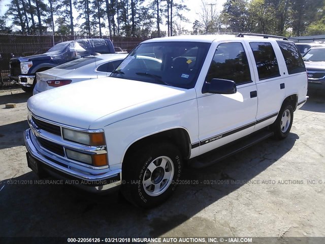 1GNEC13R0XJ358336 - 1999 CHEVROLET TAHOE C1500 WHITE photo 2