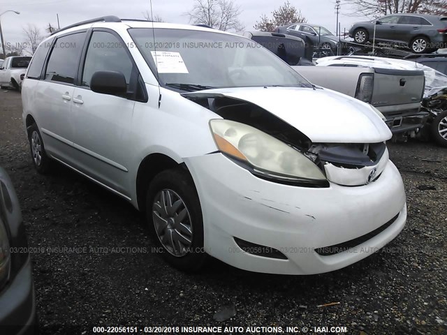 5TDZA23C26S428745 - 2006 TOYOTA SIENNA CE/LE WHITE photo 1