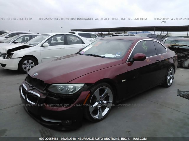 WBAKE3C54BE768960 - 2011 BMW 328 I MAROON photo 2