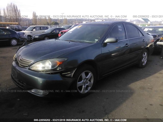 JTDBF32K920075161 - 2002 TOYOTA CAMRY LE/XLE/SE GREEN photo 2