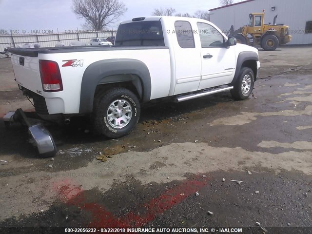 1GTEK19J78Z166038 - 2008 GMC SIERRA K1500 WHITE photo 4