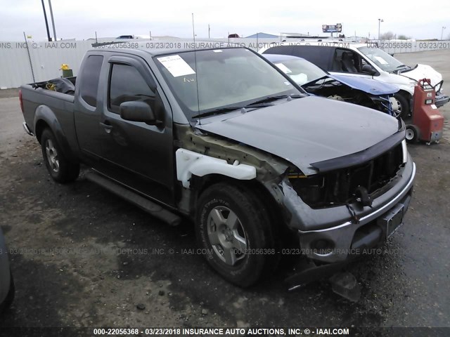 1N6AD06UX7C409132 - 2007 NISSAN FRONTIER KING CAB LE/SE/OFF ROAD GRAY photo 1