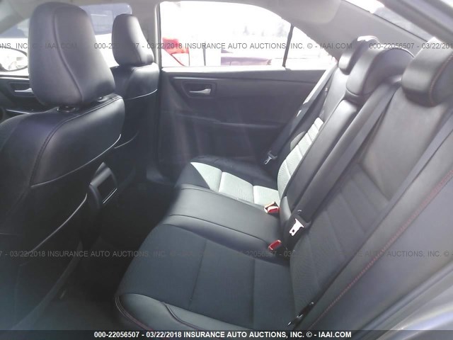 4T1BF1FK4GU191829 - 2016 TOYOTA CAMRY LE/XLE/SE/XSE GRAY photo 8