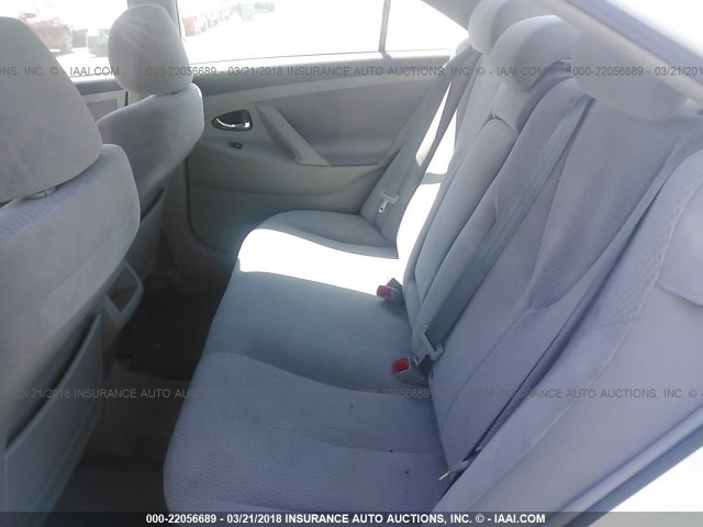 4T4BF3EKXBR123479 - 2011 TOYOTA CAMRY SE/LE/XLE WHITE photo 8