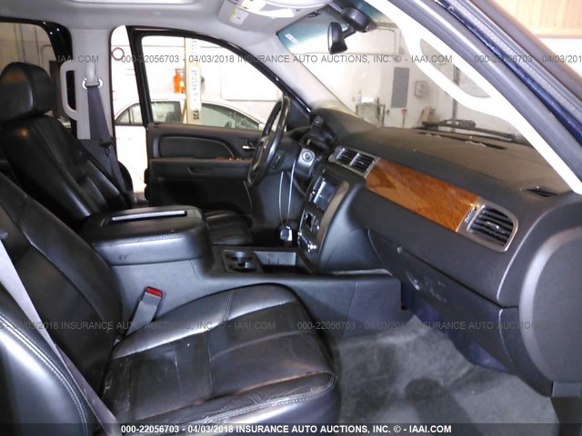 1GKFK16387J170160 - 2007 GMC YUKON XL K1500 BLUE photo 5