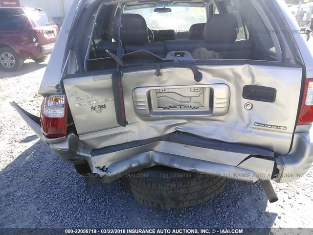 4S2CK58Y244302441 - 2004 ISUZU RODEO S GRAY photo 6