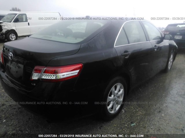 4T1BF3EK9BU164552 - 2011 TOYOTA CAMRY SE/LE/XLE BLACK photo 4