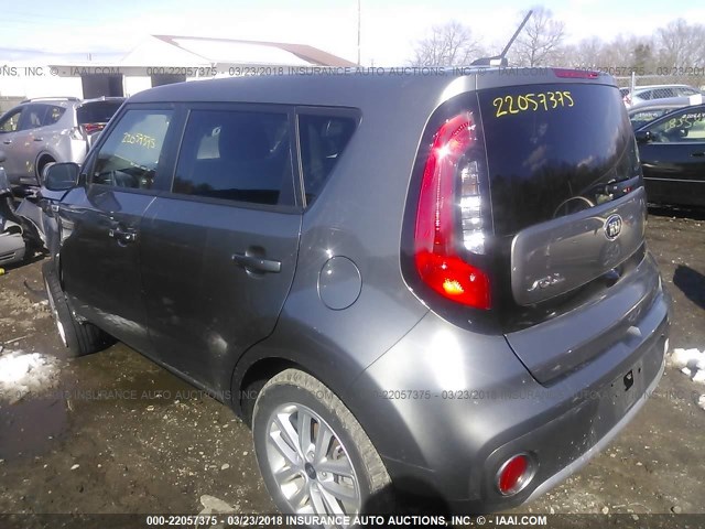 KNDJP3A51H7478037 - 2017 KIA SOUL + GRAY photo 3