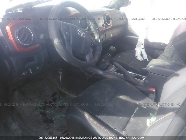 5TFCZ5AN9GX017178 - 2016 TOYOTA TACOMA DBL CAB/SR/SR5/TRD SPT/OR BLACK photo 5