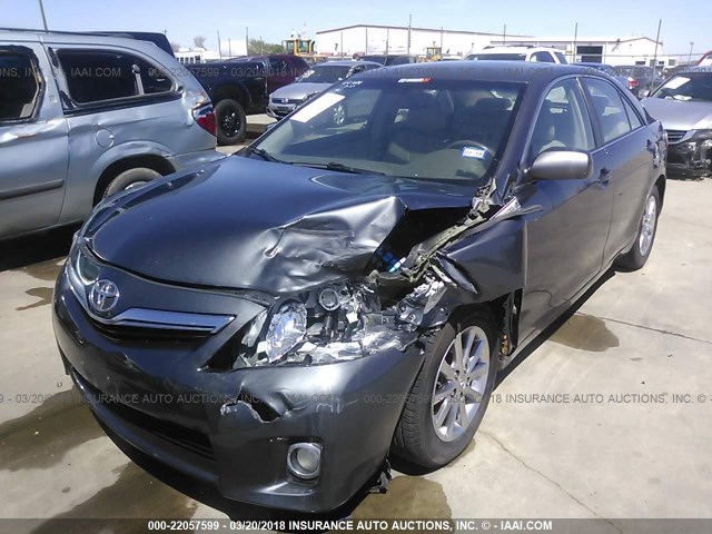 4T1BB3EK4AU121053 - 2010 TOYOTA CAMRY HYBRID GRAY photo 2