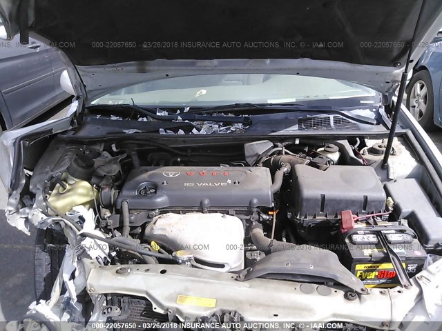 JTDBE32K553008577 - 2005 TOYOTA CAMRY LE/XLE/SE GRAY photo 10