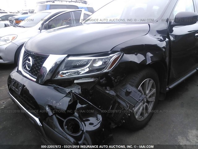 5N1AR2MN0GC661673 - 2016 NISSAN PATHFINDER S/SV/SL/PLATINUM 黑色 照片 6