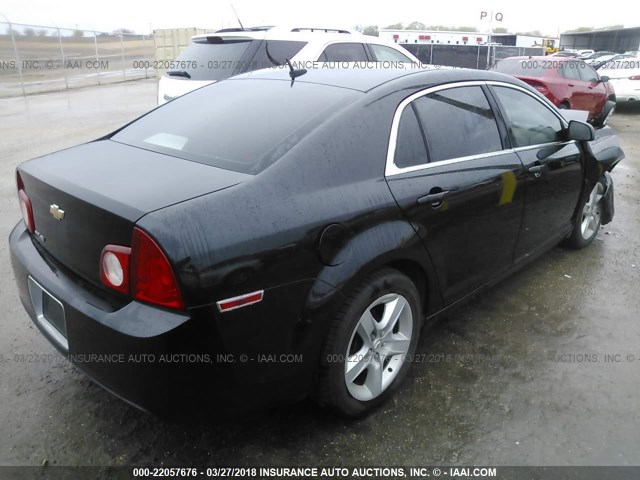 1G1ZB5EB4AF216837 - 2010 CHEVROLET MALIBU LS შავი ფოტო 4