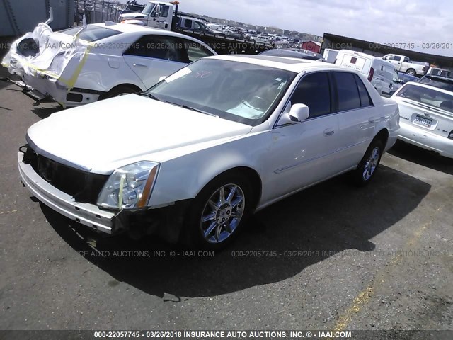 1G6KD5EY0AU133430 - 2010 CADILLAC DTS LUXURY COLLECTION WHITE photo 2