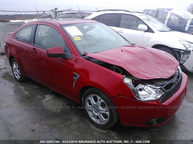 1FAHP33N38W260317 - 2008 FORD FOCUS SE/SEL/SES RED photo 1
