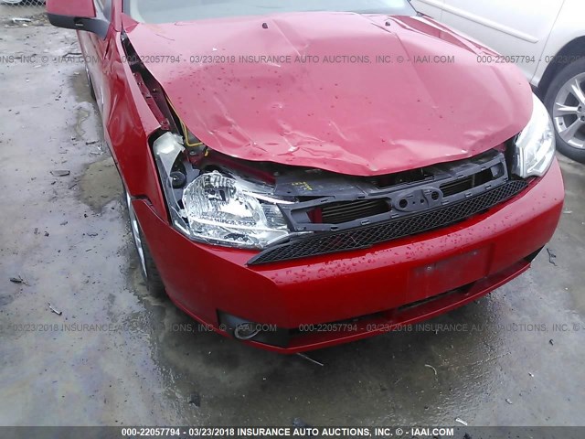 1FAHP33N38W260317 - 2008 FORD FOCUS SE/SEL/SES RED photo 6