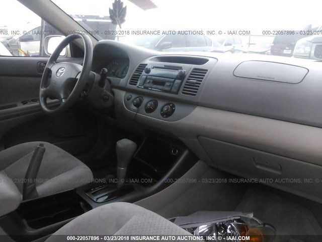 4T1BE32K04U887166 - 2004 TOYOTA CAMRY LE/XLE/SE 棕色 照片 5