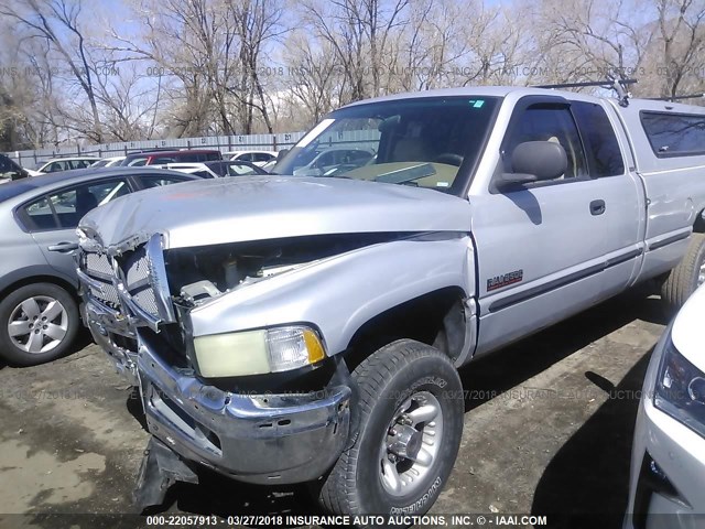 1B7KF2362WJ204823 - 1998 DODGE RAM 2500 SILVER photo 2