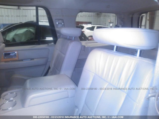 5LMFU28588LJ19993 - 2008 LINCOLN NAVIGATOR BLACK photo 8