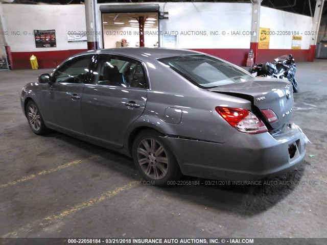 4T1BK36BX6U145959 - 2006 TOYOTA AVALON XL/XLS/TOURING/LIMITED GRAY photo 3