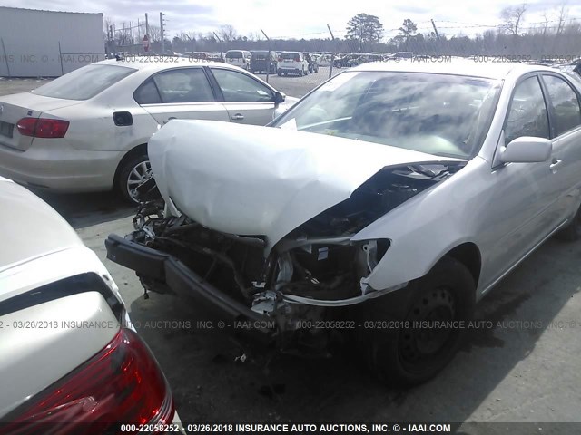 4T1BE32K12U527885 - 2002 TOYOTA CAMRY LE/XLE/SE SILVER photo 6