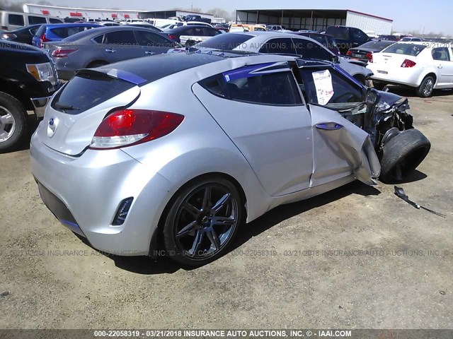 KMHTC6AD2CU077924 - 2012 HYUNDAI VELOSTER SILVER photo 4