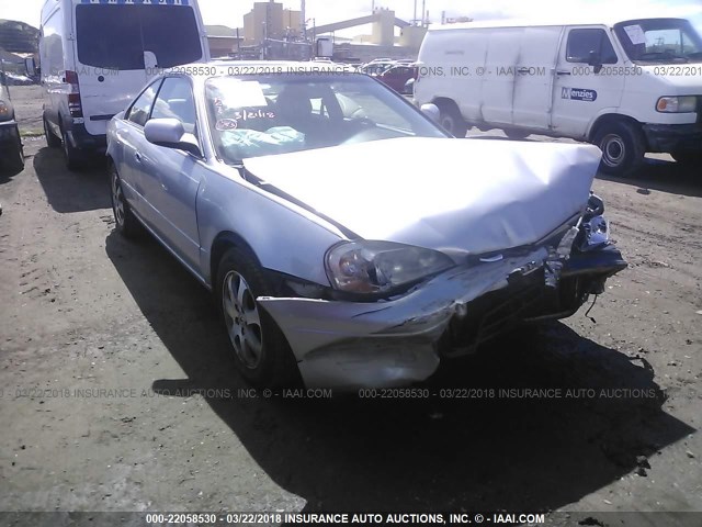 19UYA42421A013370 - 2001 ACURA 3.2CL SILVER photo 1