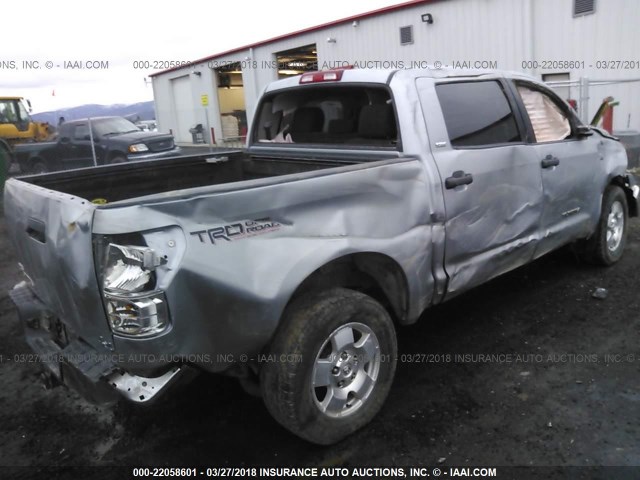 5TFDY5F17CX230587 - 2012 TOYOTA TUNDRA CREWMAX SR5 SILVER photo 4