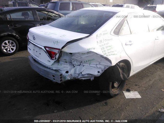 4T4BF1FK9GR566832 - 2016 TOYOTA CAMRY LE/XLE/SE/XSE WHITE photo 6