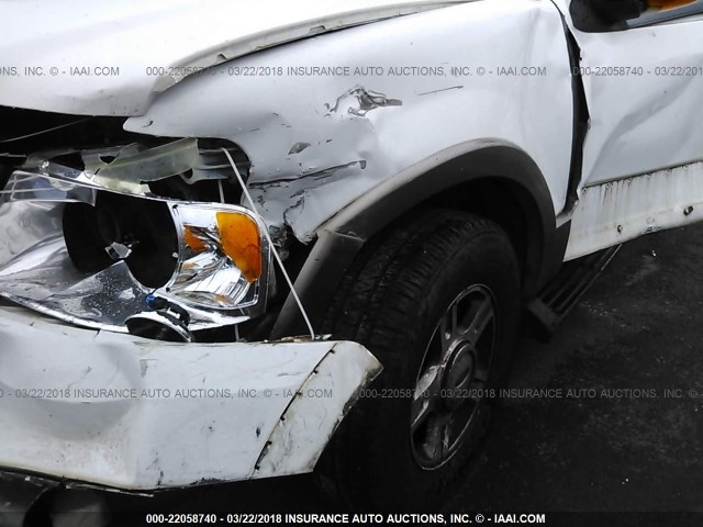 1FMRU17W23LA73283 - 2003 FORD EXPEDITION EDDIE BAUER WHITE photo 6