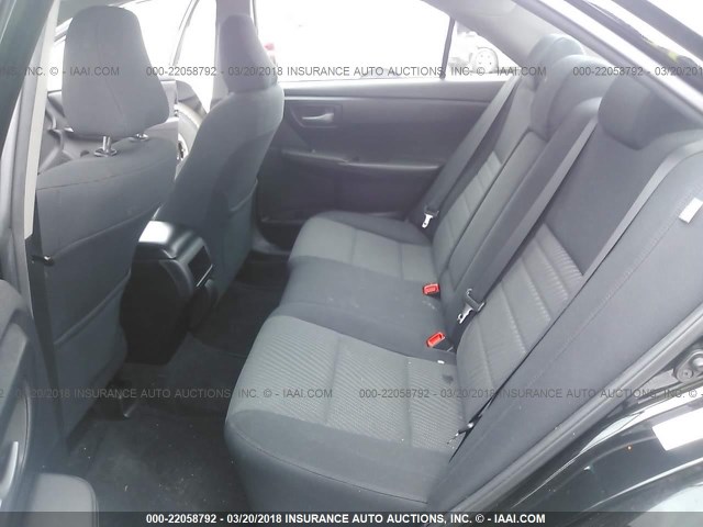 4T1BF1FK8FU901118 - 2015 TOYOTA CAMRY LE/XLE/SE/XSE Schwarz Foto 8