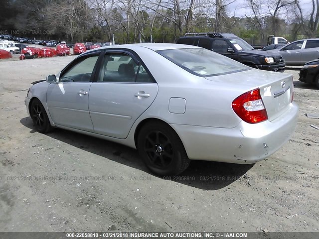 4T1BE32K73U199812 - 2003 TOYOTA CAMRY LE/XLE/SE GRAY photo 3