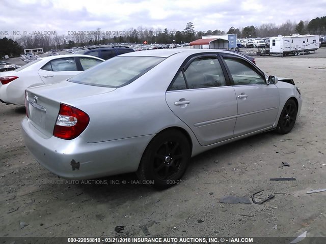 4T1BE32K73U199812 - 2003 TOYOTA CAMRY LE/XLE/SE GRAY photo 4