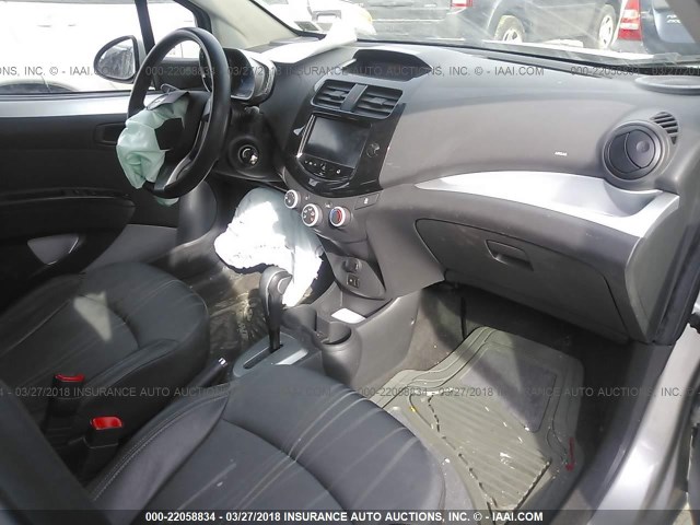 KL8CD6S99DC614008 - 2013 CHEVROLET SPARK 1LT Серебристый фото 5