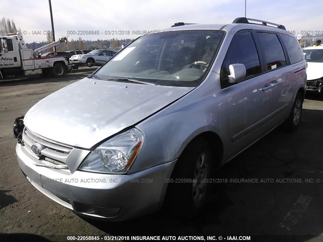 KNDMB233566080379 - 2006 KIA SEDONA EX/LX SILVER photo 2