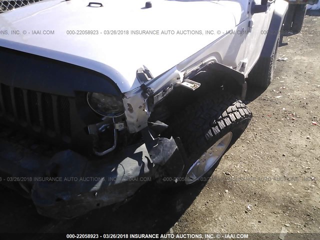 1J4AA2D11BL596103 - 2011 JEEP WRANGLER SPORT SILVER photo 6