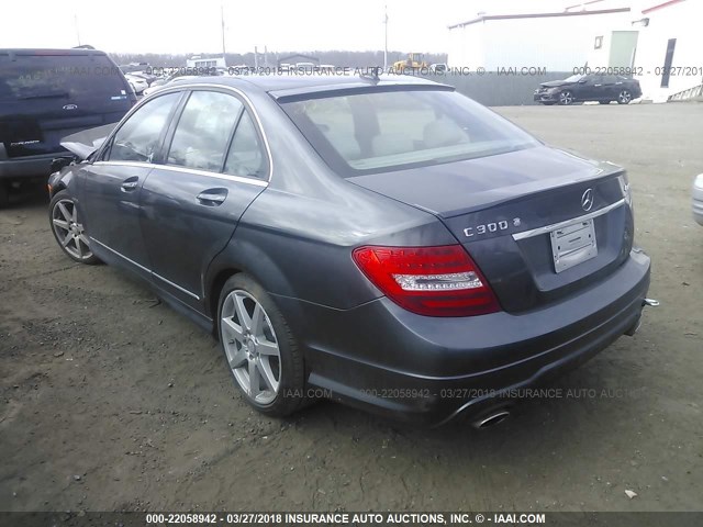 WDDGF8AB9DR283985 - 2013 MERCEDES-BENZ C 300 4MATIC GRAY photo 3