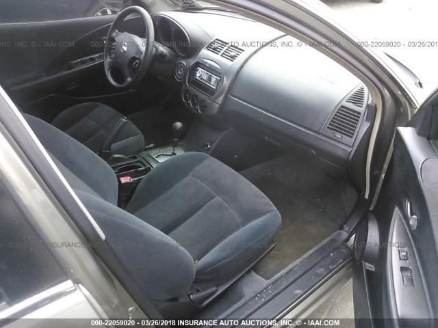 1N4AL11DX2C124500 - 2002 NISSAN ALTIMA S/SL GRAY photo 5