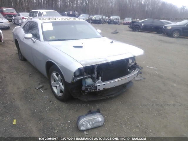 2B3CJ4DVXAH200132 - 2010 DODGE CHALLENGER SE SILVER photo 1