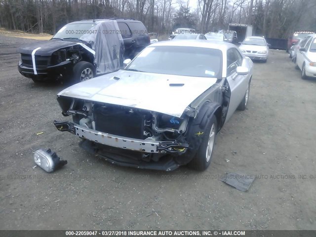 2B3CJ4DVXAH200132 - 2010 DODGE CHALLENGER SE SILVER photo 2