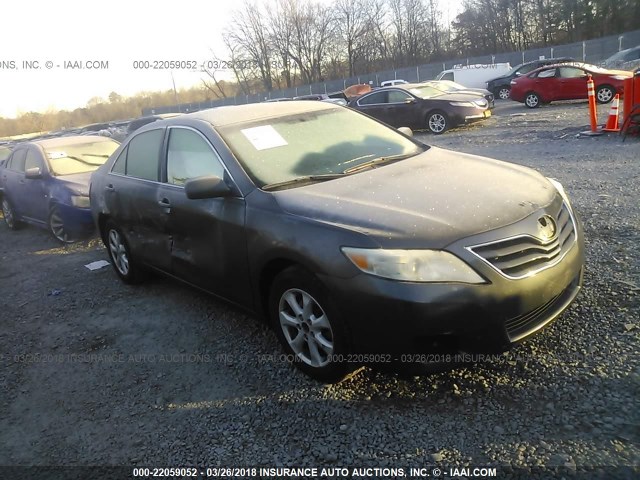 4T4BF3EK8BR179730 - 2011 TOYOTA CAMRY SE/LE/XLE Серый фото 1