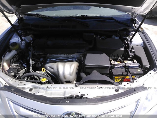 4T1BF3EK2BU661457 - 2011 TOYOTA CAMRY SE/LE/XLE Күміс фото 10