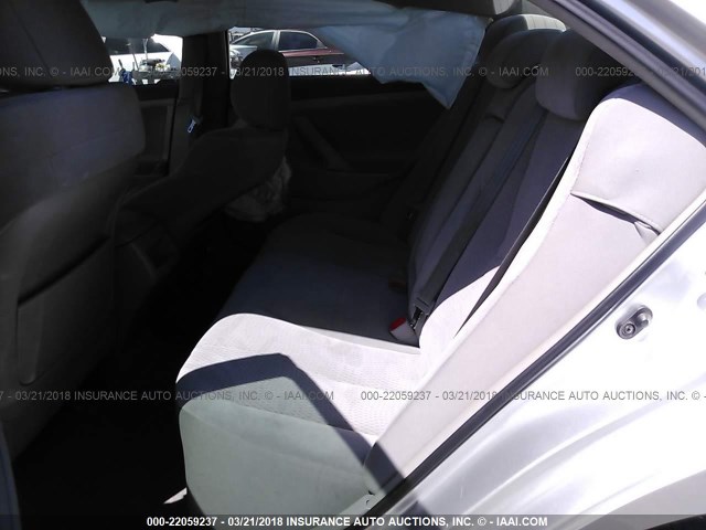 4T1BF3EK2BU661457 - 2011 TOYOTA CAMRY SE/LE/XLE Күміс фото 8