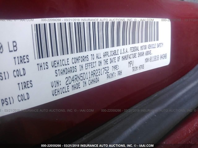 2D4RN5D11AR231752 - 2010 DODGE GRAND CARAVAN SXT RED photo 9