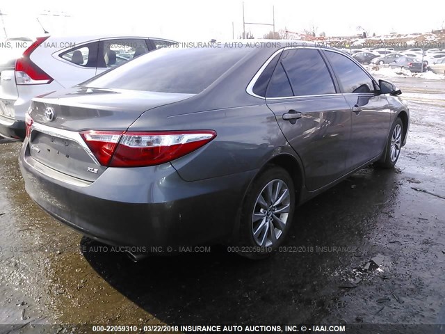 4T4BF1FK9GR522314 - 2016 TOYOTA CAMRY LE/XLE/SE/XSE GRAY photo 4