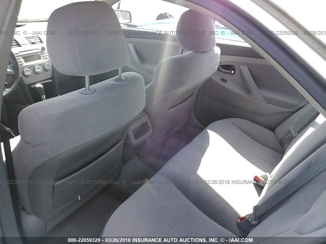 4T1BF3EKXAU047755 - 2010 TOYOTA CAMRY SE/LE/XLE SILVER photo 8