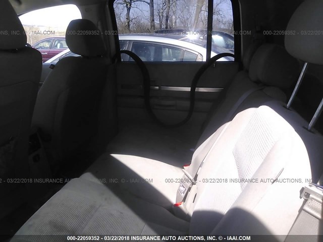 1A8HW58P97F515675 - 2007 CHRYSLER ASPEN LIMITED WHITE photo 8