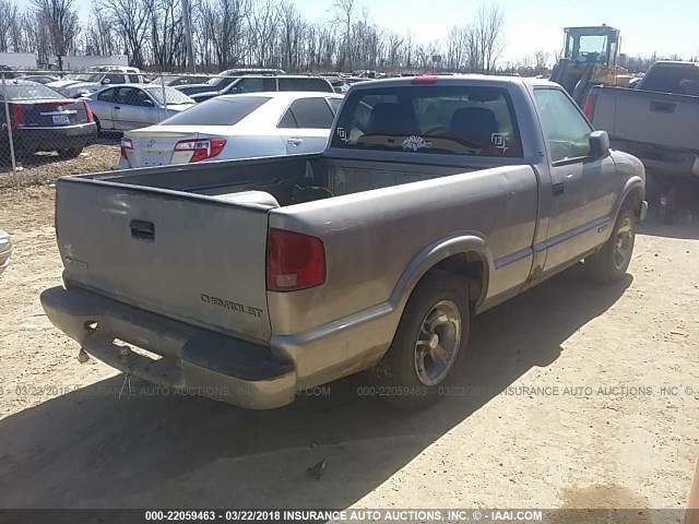 1GCCS145X28237263 - 2002 CHEVROLET S TRUCK S10 SILVER photo 4