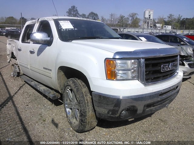 3GTXKWE28AG136900 - 2010 GMC SIERRA K1500 SLT WHITE photo 1