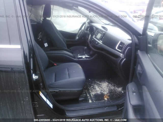 5TDBKRFH5GS258199 - 2016 TOYOTA HIGHLANDER LE/LE PLUS BLACK photo 5